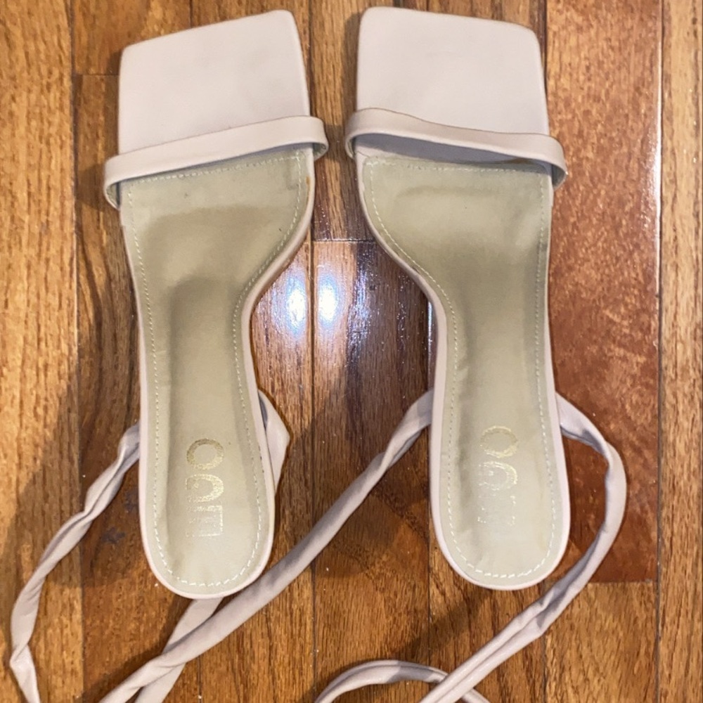Square toe nude strappy heels